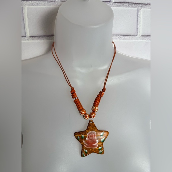 Brown Star Pendant Necklace - Picture 2 of 7